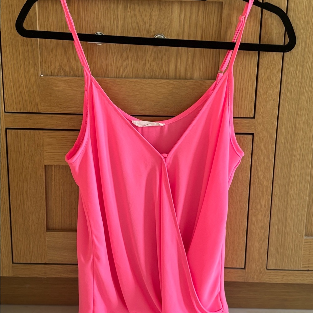 Women's Pink Sleeveless Top
